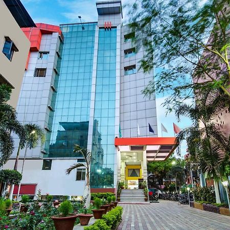 Republic Hotel Patna  Exteriör bild