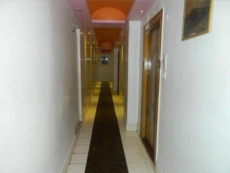 Republic Hotel Patna  Exteriör bild
